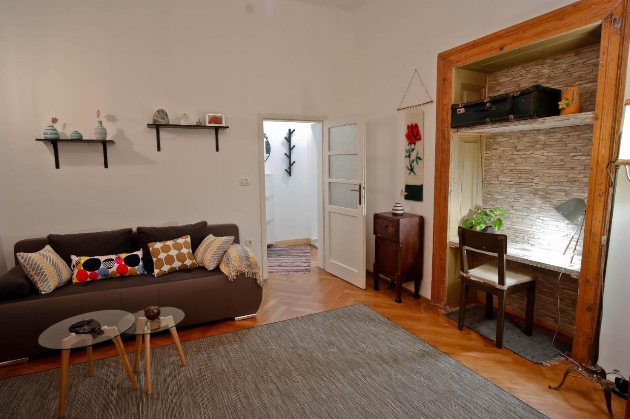 Appartement Côté ensoleillé à Pula Extérieur photo