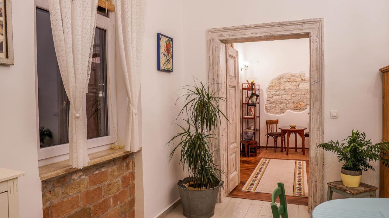 Appartement Côté ensoleillé à Pula Extérieur photo